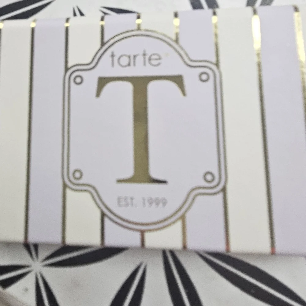 NEW Tarte Eyeshadow Palette with Cream, Pink, and Brown Hues - Picture 7 of 7